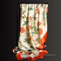 Neues Muster 135 * 135 cm Frauen floral bedruckt 100 Polyester großen quadratischen Schal